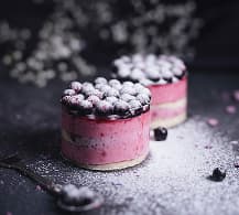 Sifting flour - Hover